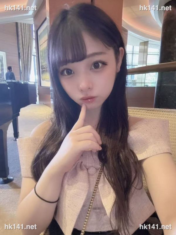 彩芽くるみ