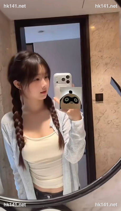 依依