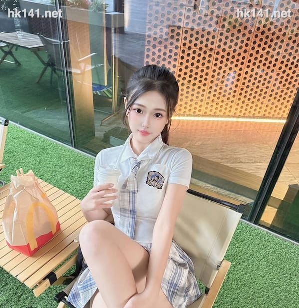 靚女698