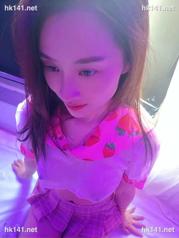 湿吻小不點