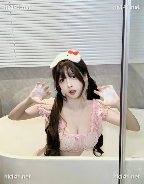 極嫩超緊極品粉鮑❤️嫩幼妹