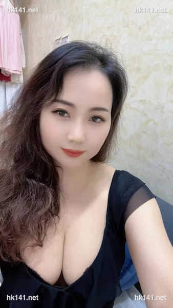 ❤️人妻❤️住家式沖涼擦背